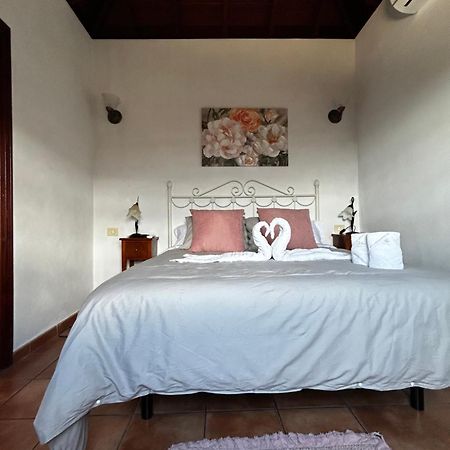 Pensjonat Casa Pedro Tazacorte Zewnętrze zdjęcie