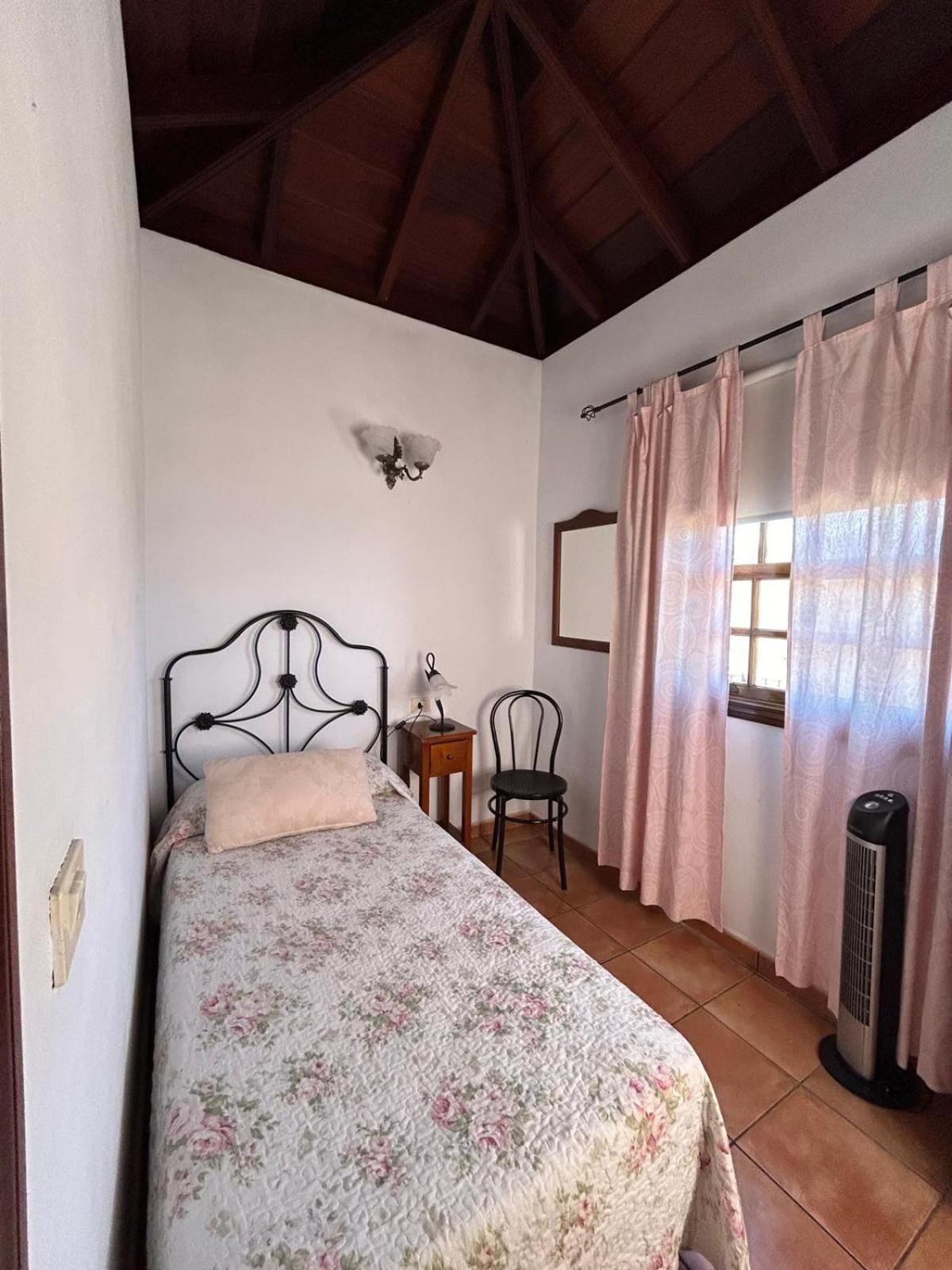 Pensjonat Casa Pedro Tazacorte Zewnętrze zdjęcie